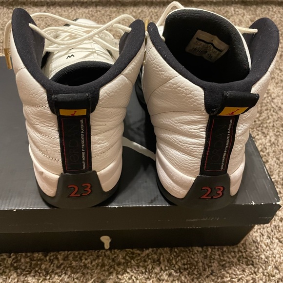 Jordan 12 - Picture 4 of 5